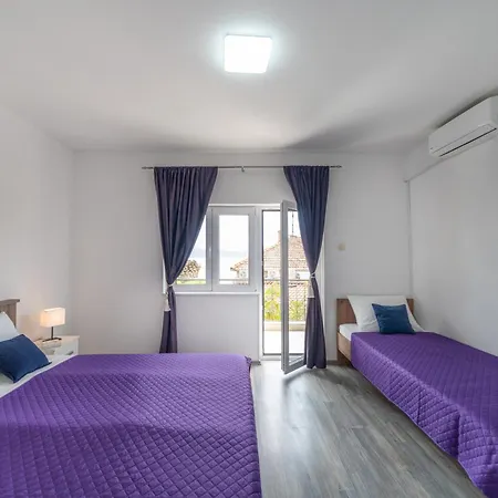 Dream House Ivana & Toni Gostinjska kuća Gradac (Split-Dalmatia)