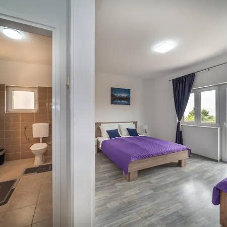 Gostinjska kuća Dream House Ivana & Toni Gradac (Split-Dalmatia)