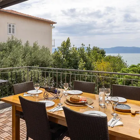 Dream House Ivana & Toni Guest house Gradac (Split-Dalmatia)